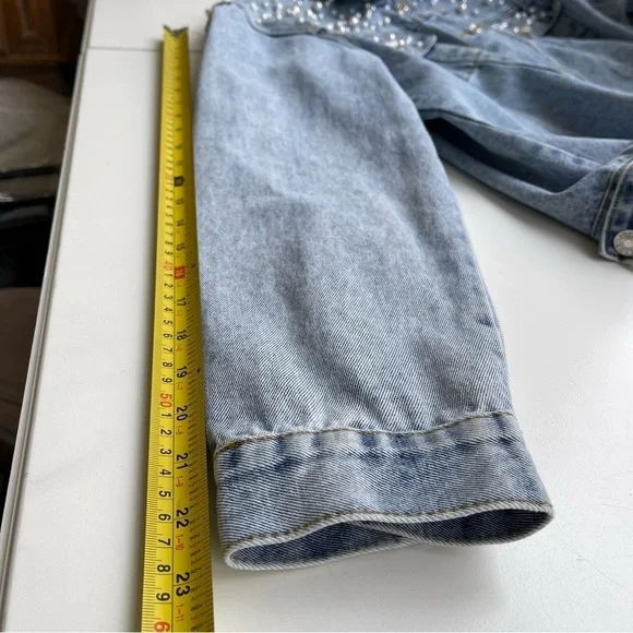 Pearl Embellished Denim Jean Jacket Button Front Long Sleeve Light Blue Wash - Picture 15 of 16